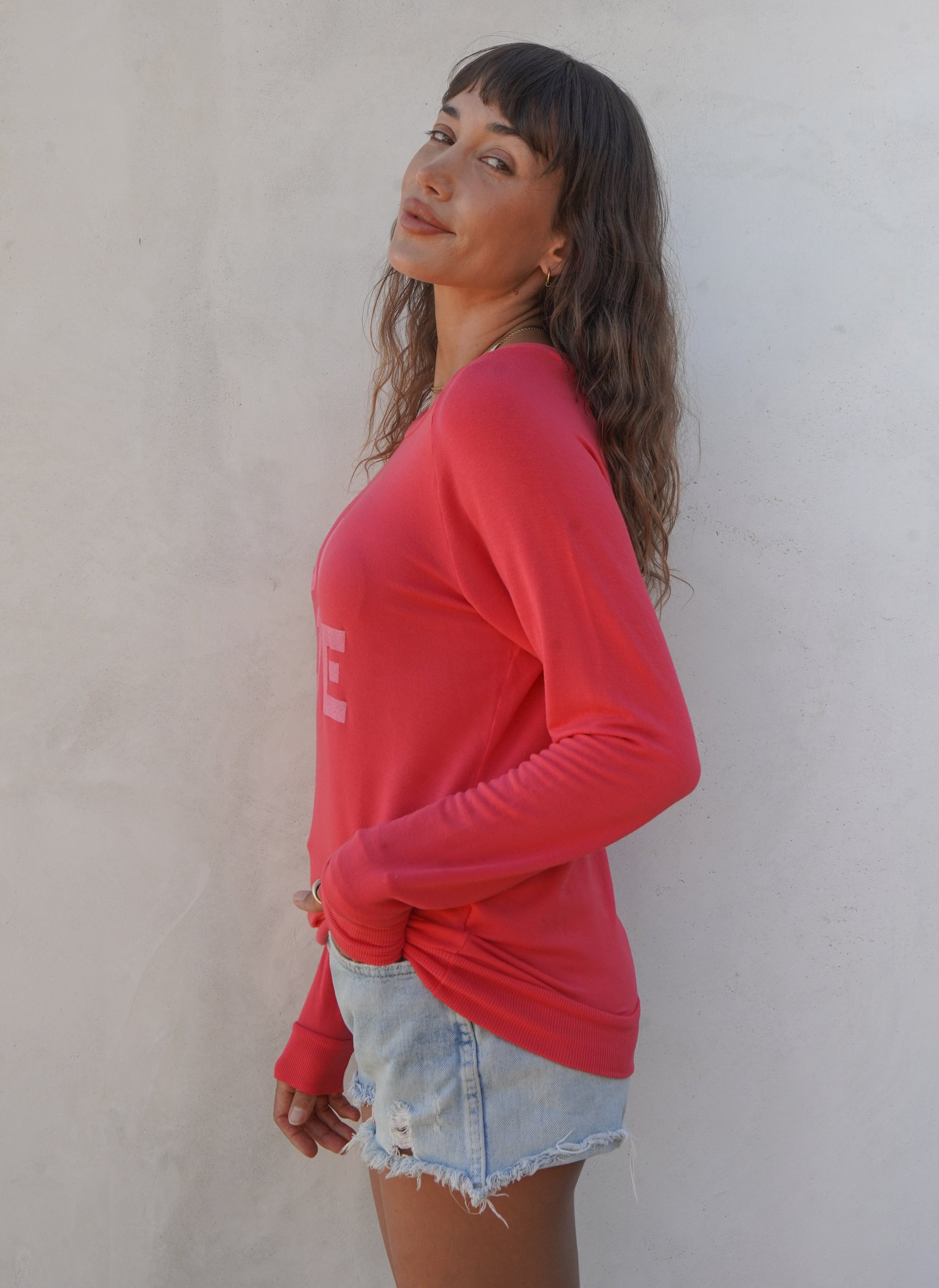 'Be Love Stencil Graphic' Ultra Soft Raglan - Coral