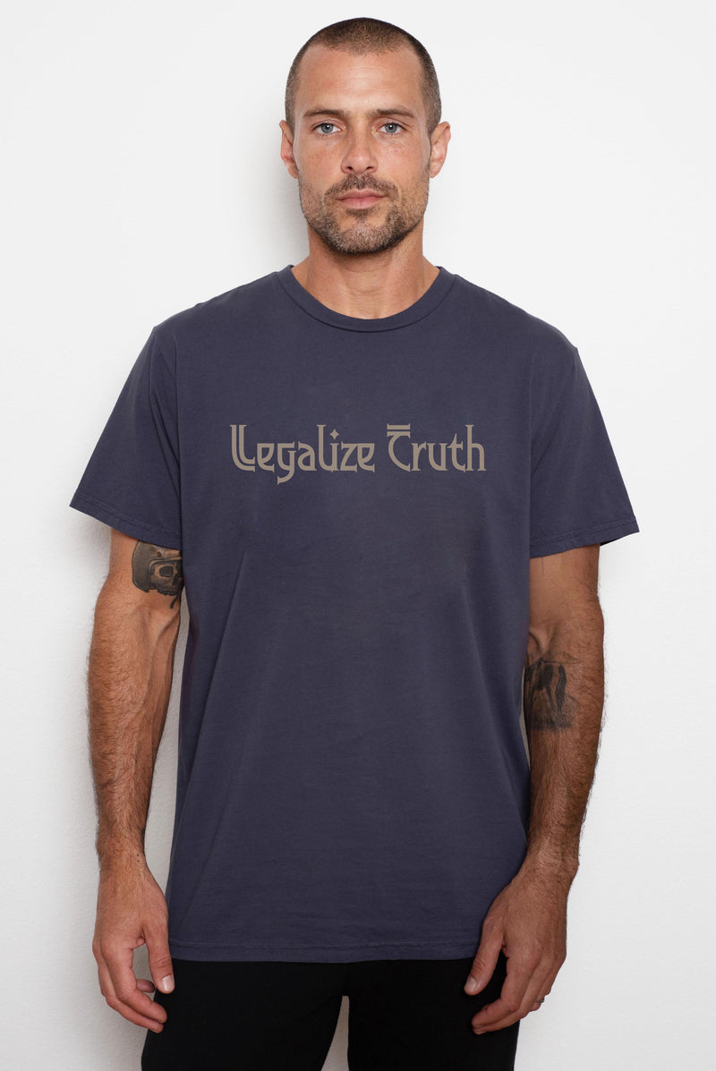 'Legalize Truth' Mens Organic T-Shirt