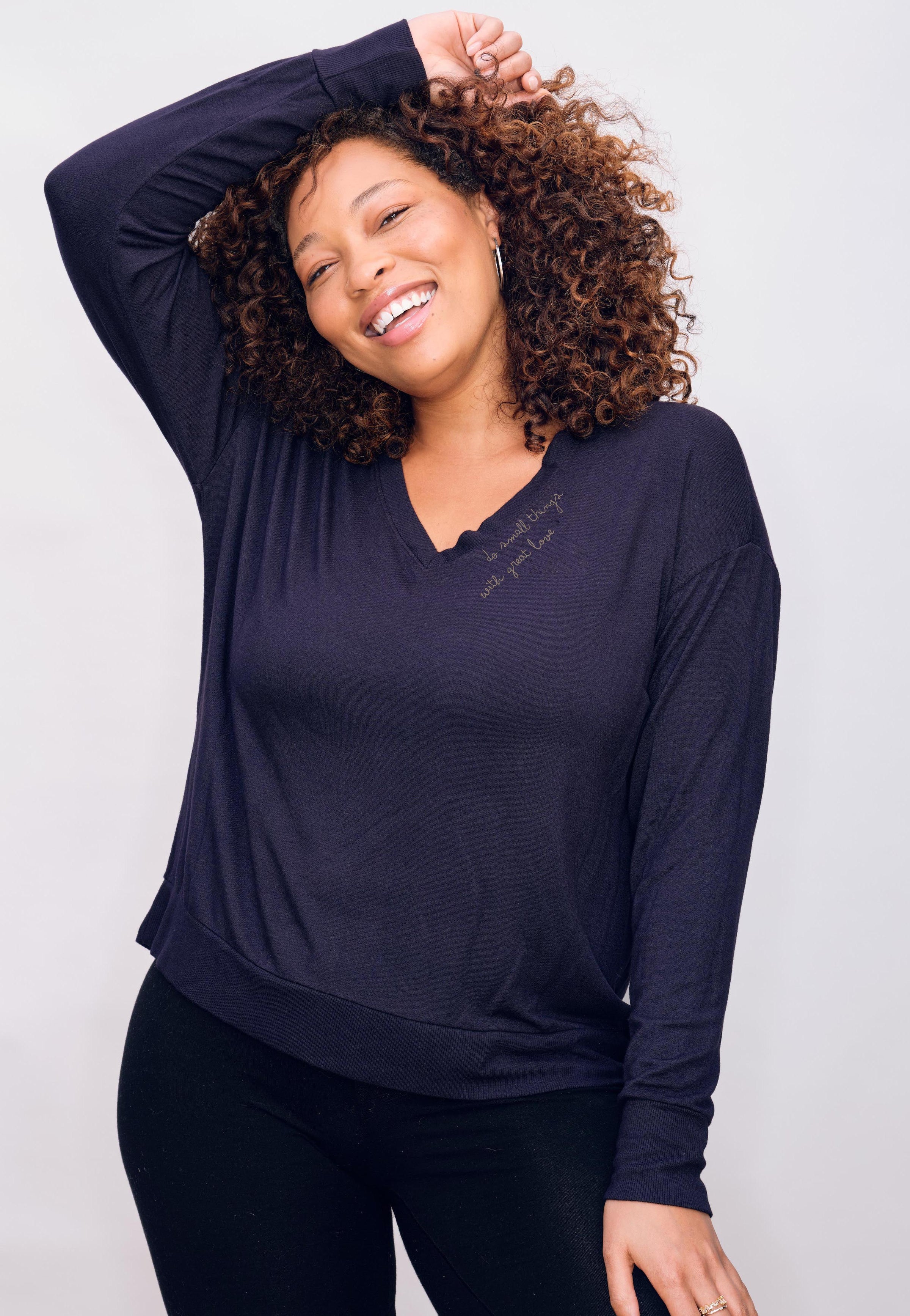 'Do Small Things With Great Love' Ultra-Soft V-Neck Pullover - Navy Black