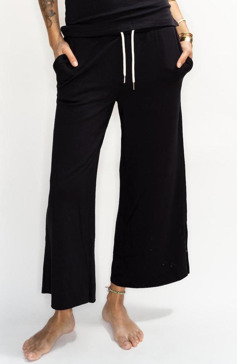 Blow Your Mind Soft' Luxury Fleece Crop Lounge Pant- Soft Black