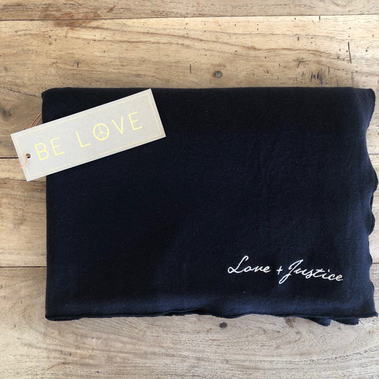 Be Love Poncho With Embroidery - Magic Black